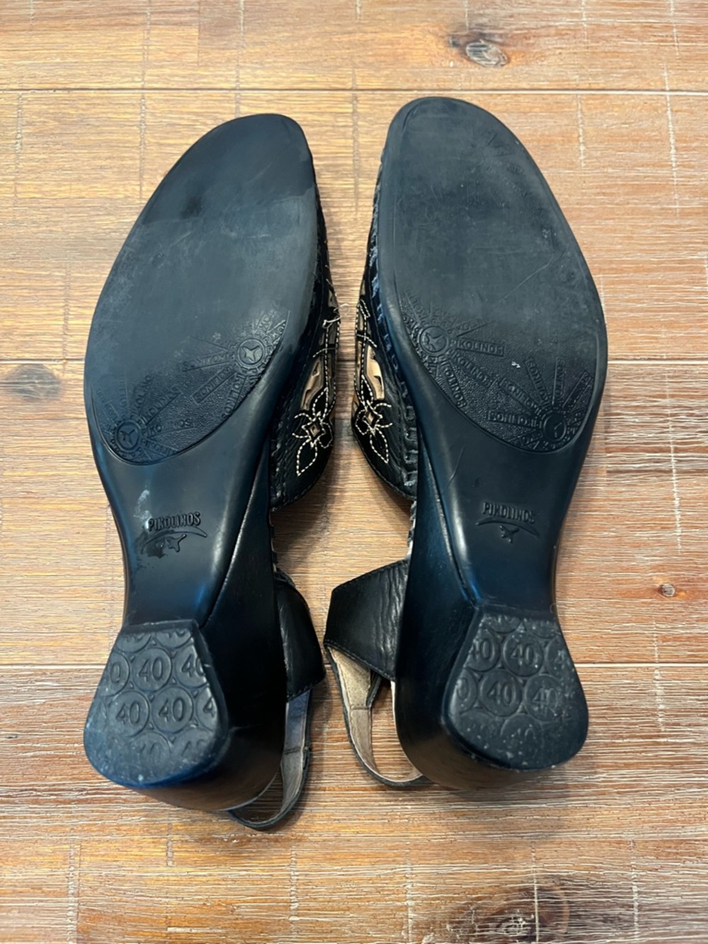 Pikolinos women’s shoes. Absolutely gorgeous leather design! Size 40 or US size - Picture 2 of 4